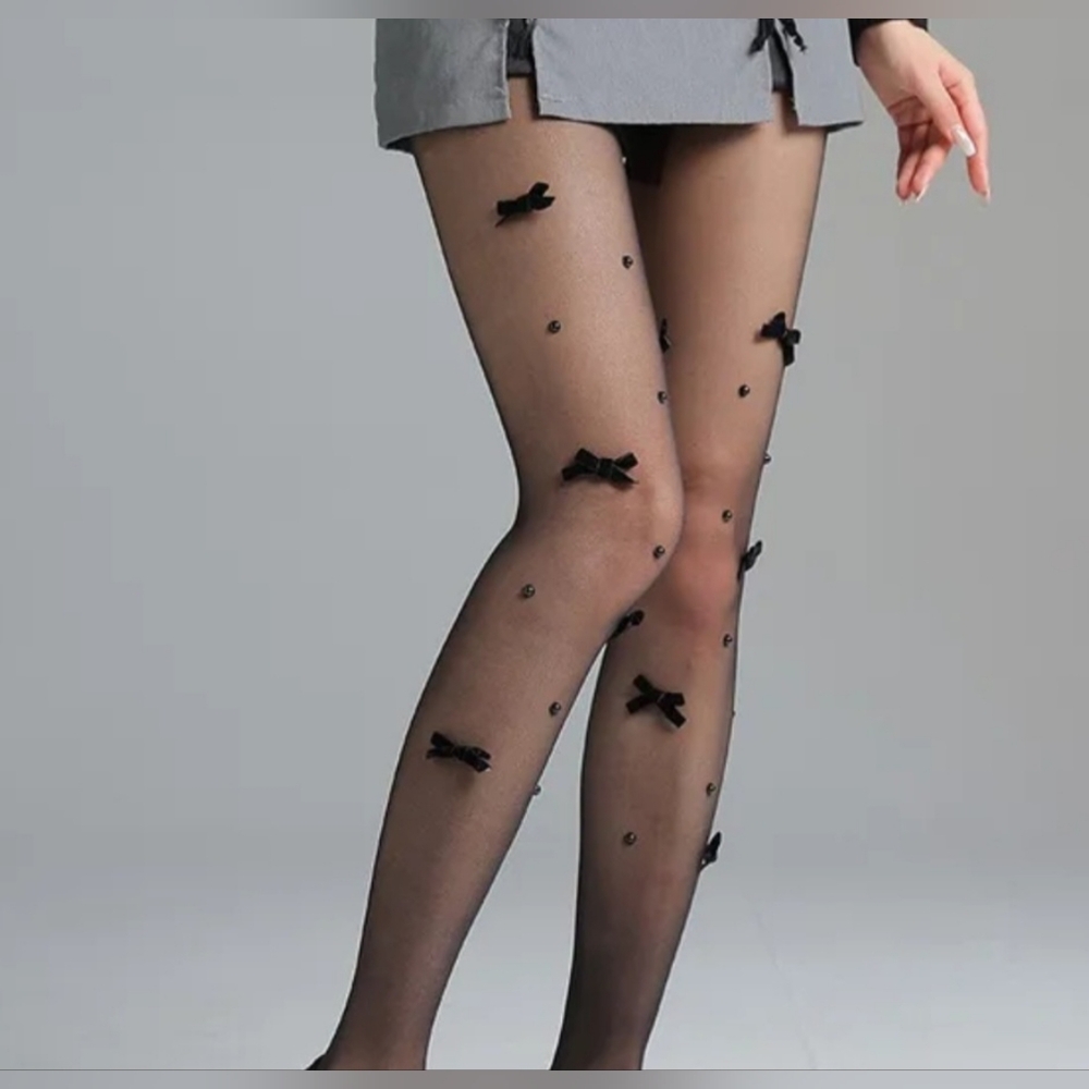 Elegant Black Bow-Embellished Tights